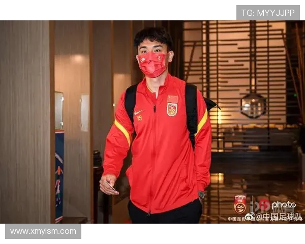 便装足球明星揭晓他们的真实生活与场外风采